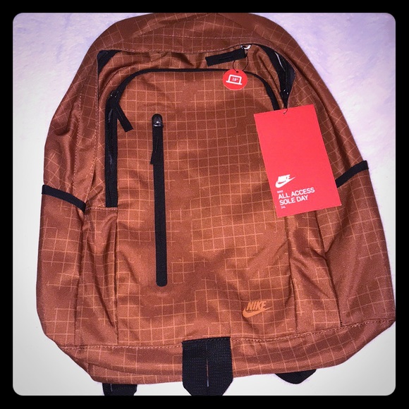 🎉HP🎉🚨🔥New Nike Backpack🔥🚨